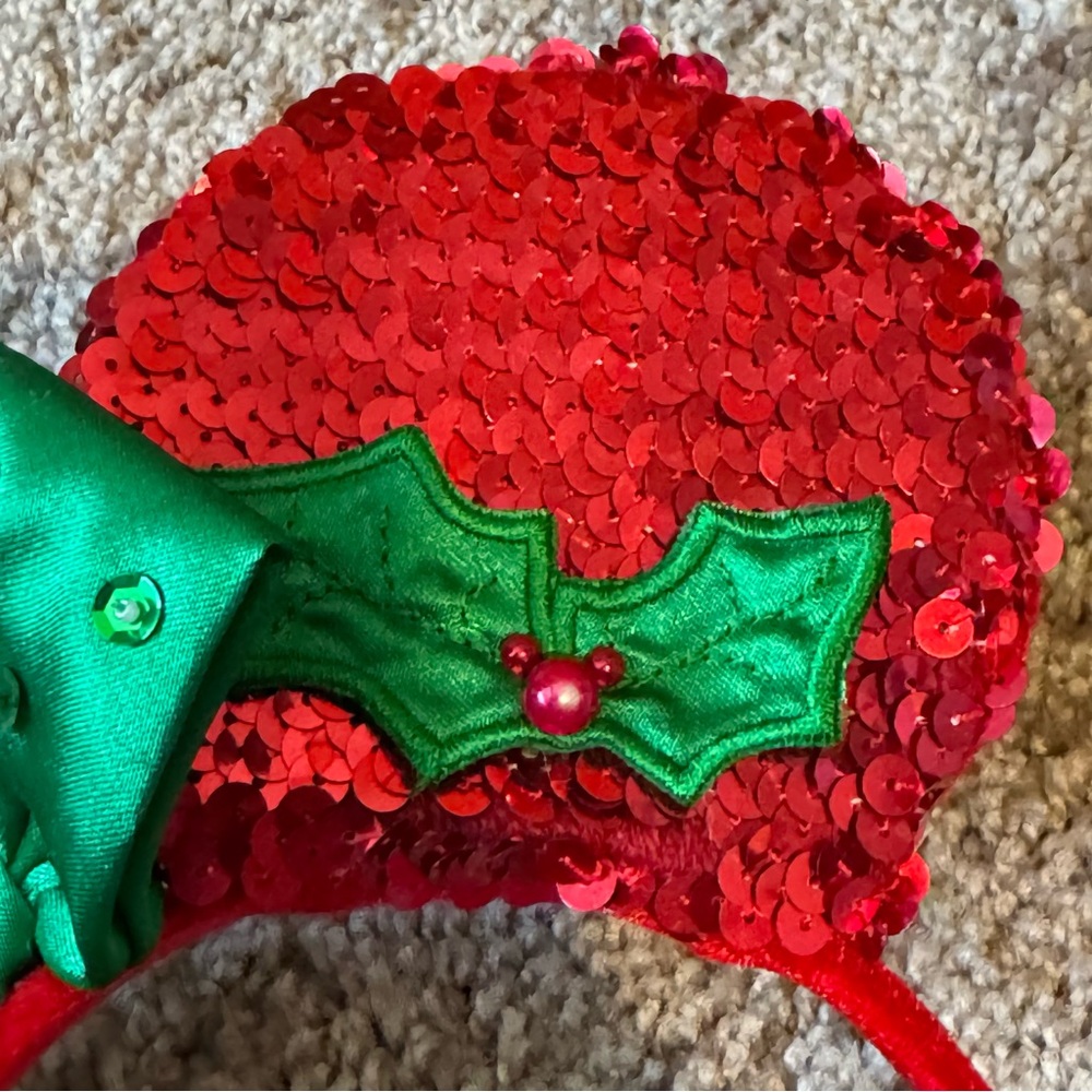 Disney Minnie Mouse Christmas Red Sequin Headband with Green Holly Bow - Picture 3 of 3